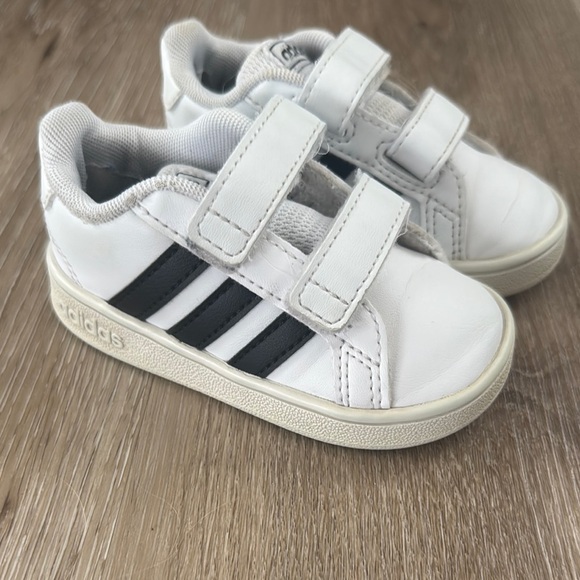 adidas Other - Adidas Kids White and Black Velcro Sneakers- 5C